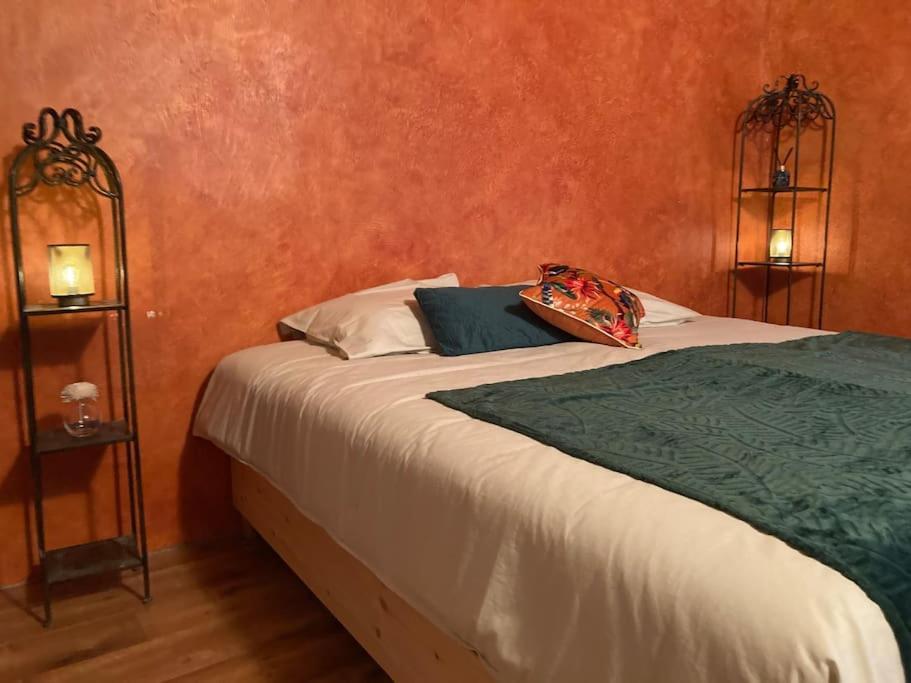 La Nuit De La Chouette Holiday home Bruniquel
